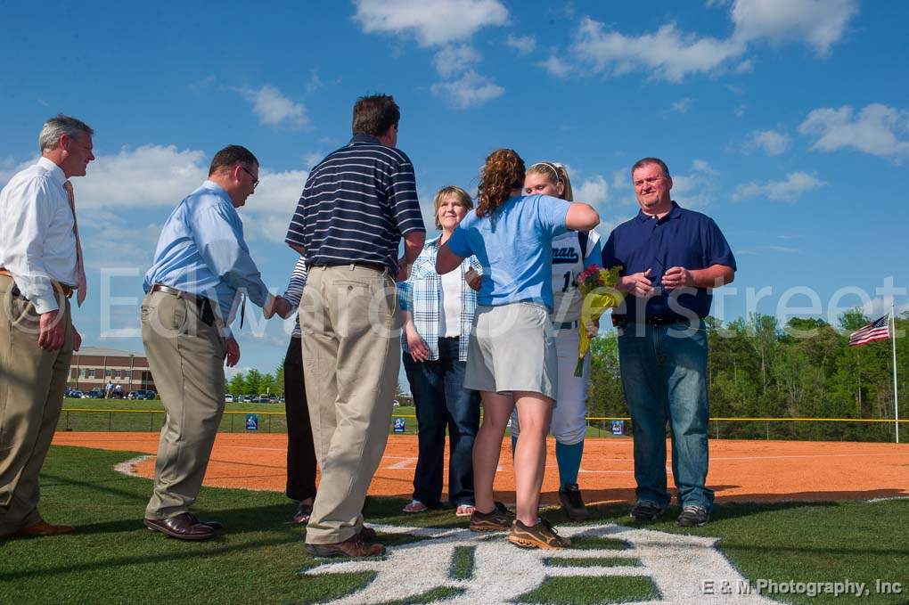 Softball Seniors 013.jpg